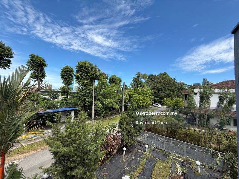 Rumah Berkembar untuk Dijual di Taman Tun Dr Ismail, Kuala Lumpur oleh Raymond Thee - iProperty.com.my