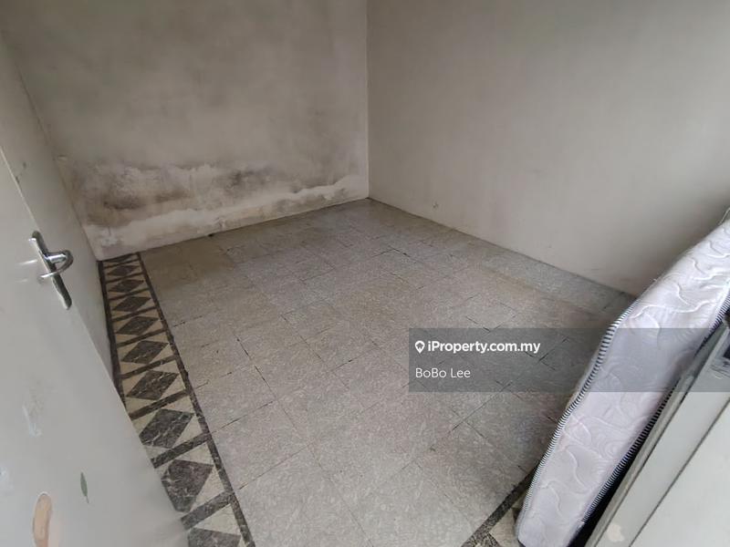 Rumah Berangkai 1 Tingkat untuk Dijual di Taman Overseas Union (Taman Oug), Jalan Klang Lama (Old Klang Road) oleh BoBo Lee - iProperty.com.my