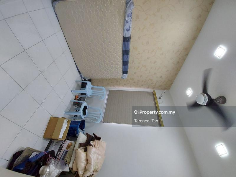 Service Residence for Sale in Jentayu Residensi @ Tampoi by Terence Tan - iProperty.com.my