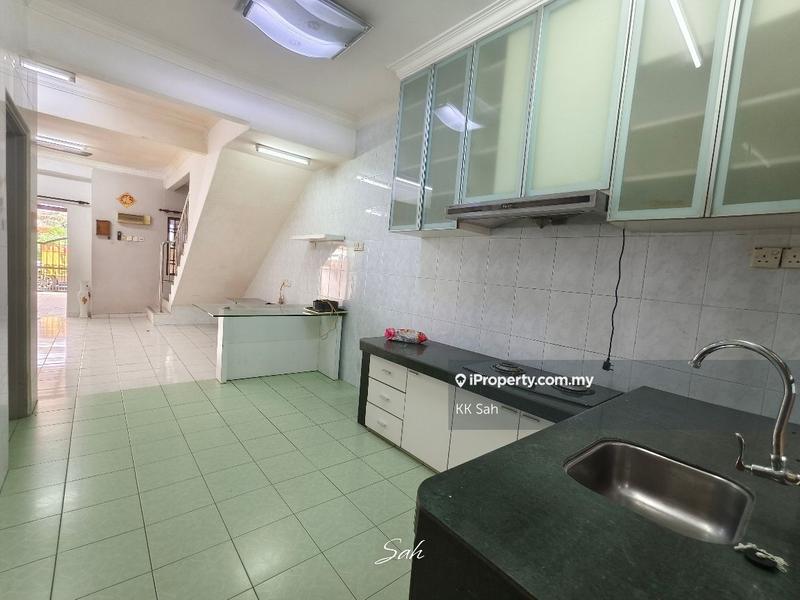 Rumah Teres 2-Tingkat untuk Dijual di Pekan Semenyih, Semenyih oleh KK Sah - iProperty.com.my