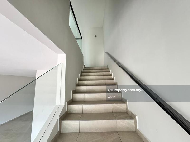 Rumah Berangkai 2 Tingkat untuk Dijual di 22x75 Taman Molek Residence, Ayer Molek oleh Alvin - iProperty.com.my