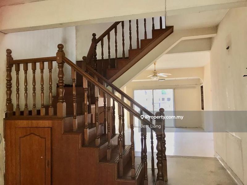 For Sale - Damansara Jaya, Petaling Jaya