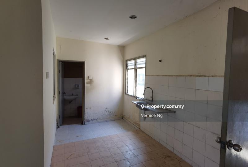 Rumah Pangsa untuk Dijual di Taman Putra Perdana oleh Vernice Ng - iProperty.com.my