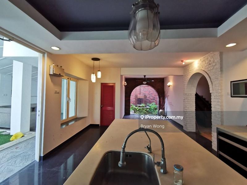 Rumah Berkembar untuk Dijual di SS 21, Damansara Utama, Petaling Jaya oleh Bryan Wong - iProperty.com.my