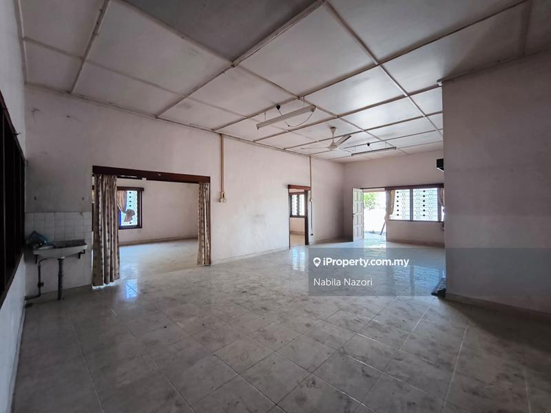 Bungalow House for Sale in Lundang, Kota Bharu by Nabila Nazori - iProperty.com.my