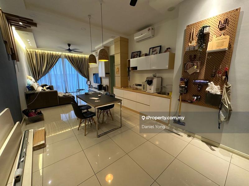 For Sale - The WaterEdge (Pinggiran Air)