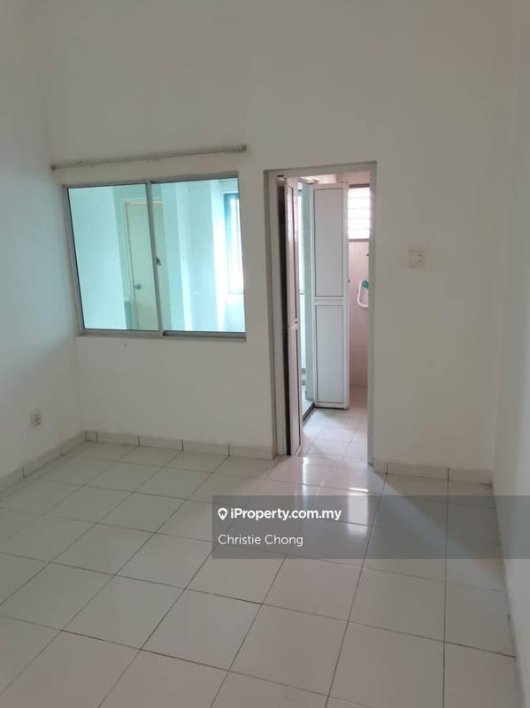 Rumah Berangkai 2 Tingkat untuk Dijual di Taman Desa Jati, Jati Heights, USIM, Nilai oleh Christie Chong - iProperty.com.my