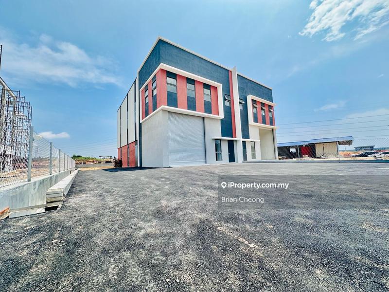 Tanah Perindustrian untuk Dijual di Bandar Springhill, Port Dickson oleh Brian Cheong - 160 unit SEMI-D Factory - iProperty.com.my