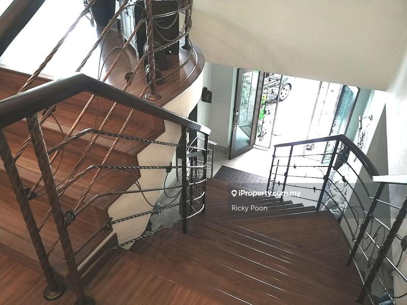 Bungalow House untuk Dijual di Taman Yarl, Jalan Klang Lama (Old Klang Road) oleh Ricky Poon - iProperty.com.my