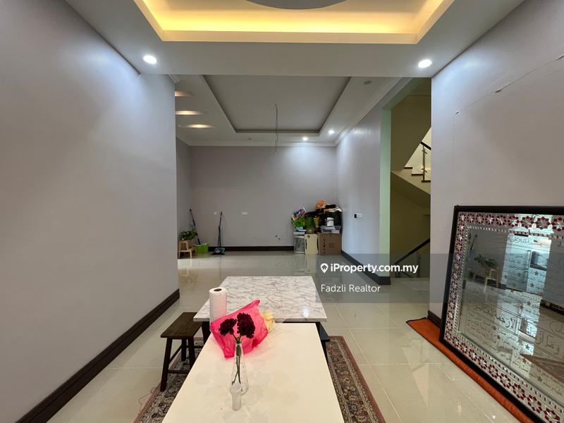 Rumah Berkembar untuk Dijual di Desa Sri Hartamas, Sri Hartamas oleh Fadzli Realtor - iProperty.com.my