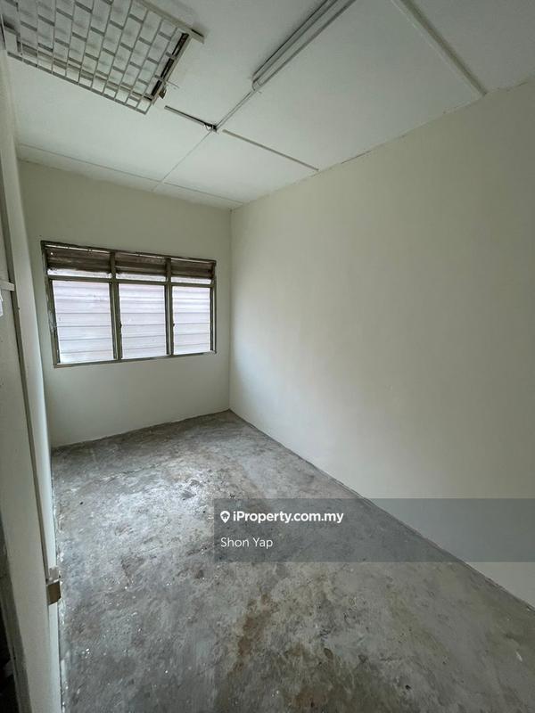 For Rent - SS 13 Flat