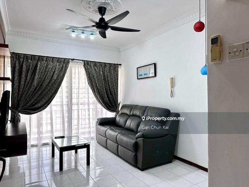 For Rent - Villa Emas