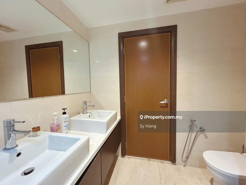 Kediaman Servis untuk Disewa di Regalia Residence oleh Sy Hong - iProperty.com.my