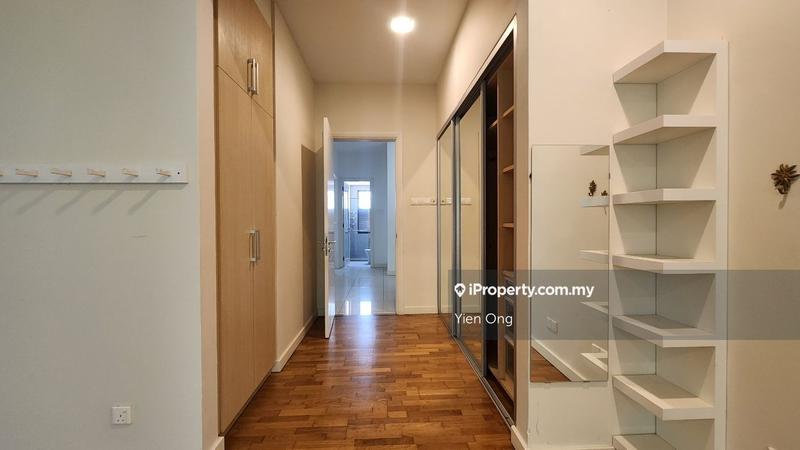 For Sale - Ara Hill Condominium