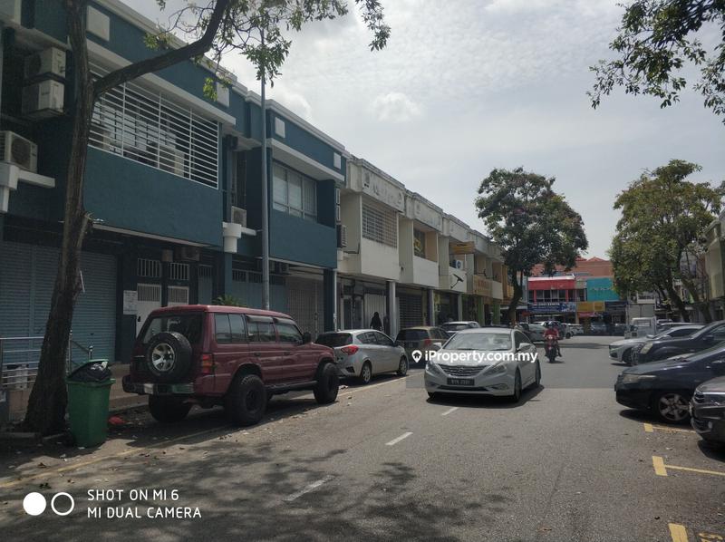 Shop for Sale in Bandar Puteri Puchong, Puchong by Kelvin Tan - iProperty.com.my