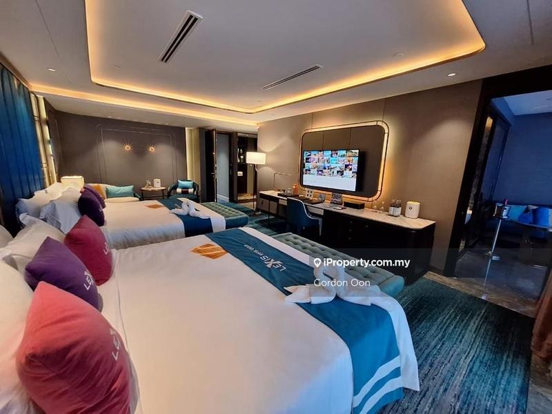 For Sale - Royal Lexis