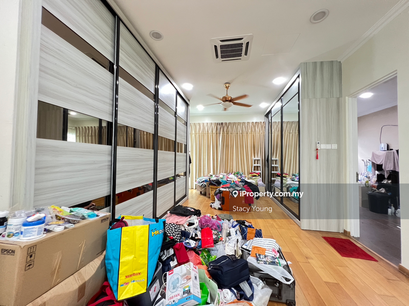 Bungalow House for Sale in Bandar Tun Hussein Onn Lake Valley Avenue 4, Cheras by Stacy Young - iProperty.com.my