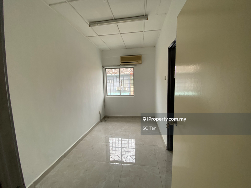 Rumah Teres 2-Tingkat untuk Dijual di Seksyen 32, Shah Alam oleh SC Tan - iProperty.com.my