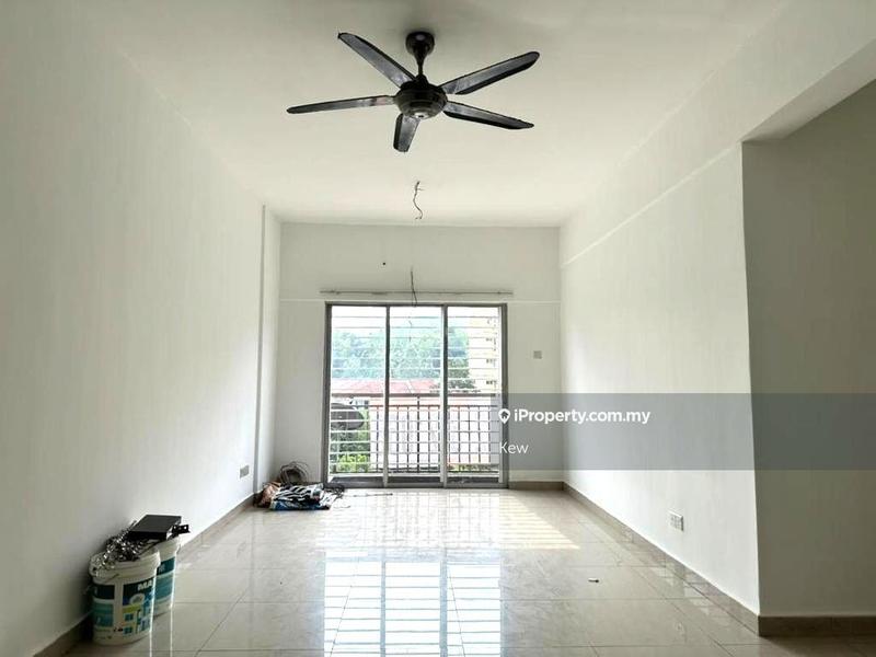 For Sale - Tiara Hatamas Apartment