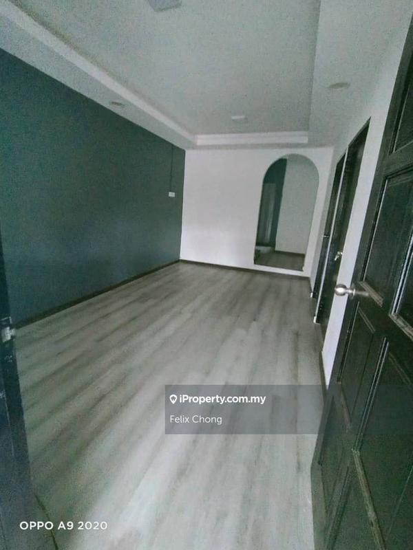 Rumah Teres 1-Tingkat untuk Dijual di Taman Rebana, Kluang oleh Felix Chong - iProperty.com.my