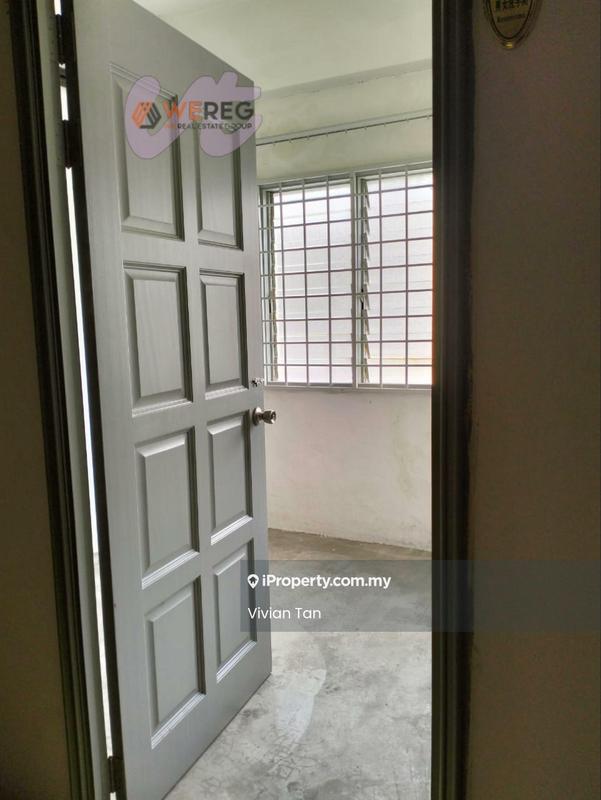 Kedai-Pejabat untuk Disewa di Taman Bayu Perdana, Klang oleh Vivian Tan - Entrance - iProperty.com.my