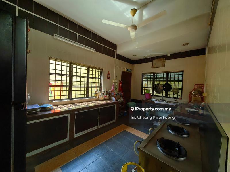 Bungalow House for Sale in z19hj, Ipoh by Iris Cheong Kwei Foong - Dry Kitchen - iProperty.com.my