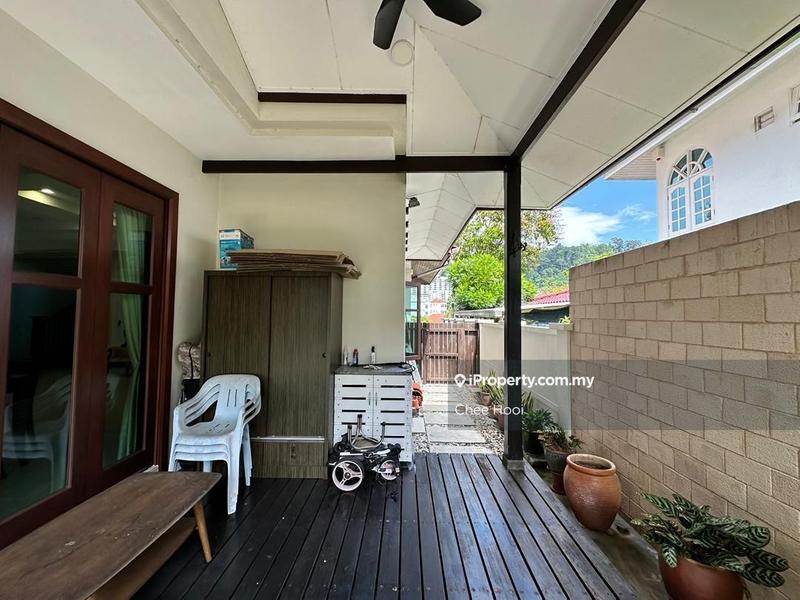 Rumah Berkembar untuk Dijual di Jalan Bunga Kaca Piring, Tanjung Bungah oleh Chee Hooi - iProperty.com.my