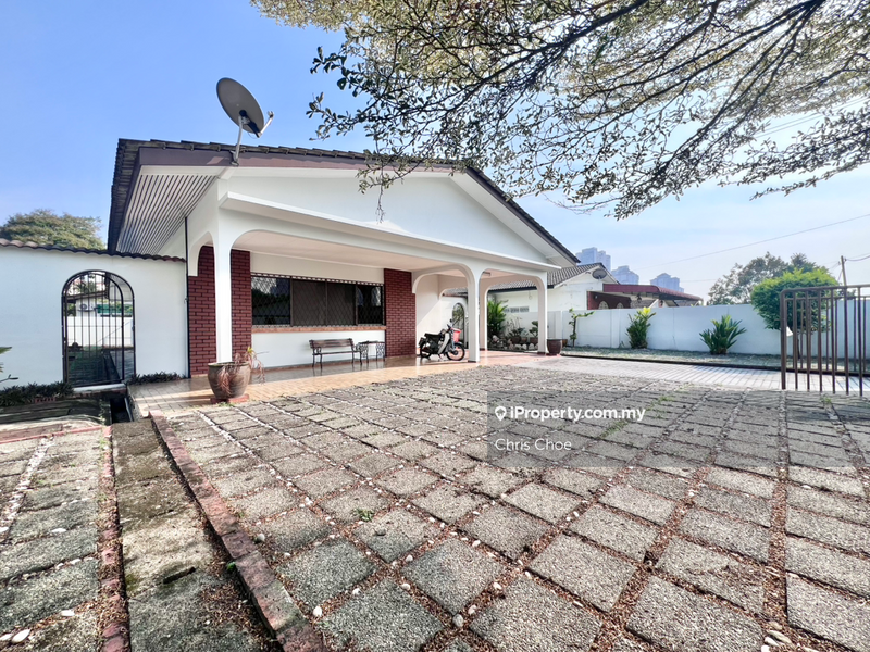 Bungalow House untuk Dijual di Seksyen 17, Petaling Jaya oleh Chris Choe - iProperty.com.my
