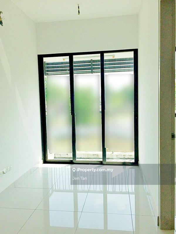 Rumah Berkembar untuk Dijual di Bandar Rimbayu, Telok Panglima Garang oleh Jen Tan - iProperty.com.my