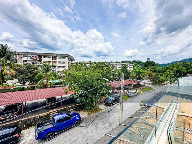 Rumah Teres 3-Tingkat untuk Dijual di Taman Kosas, Ampang oleh Shah - iProperty.com.my