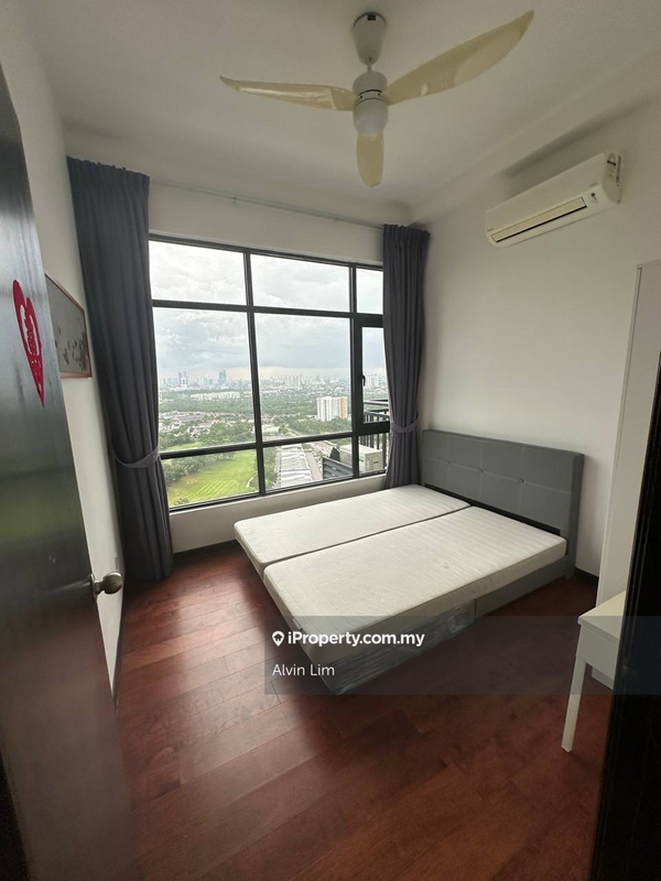 For Rent - Molek Regency