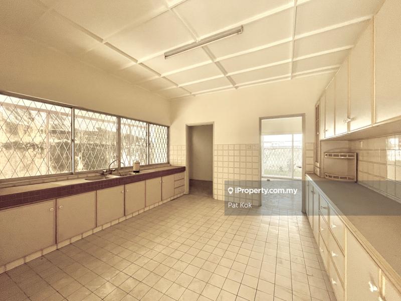 Bungalow House for Sale in Taman Tun Dr Ismail, Kuala Lumpur by Pat Kok - iProperty.com.my