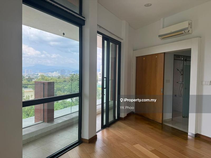 For Rent - Plaza Arkadia