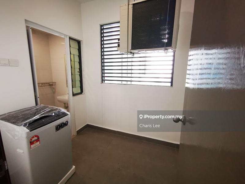 Service Residence for Sale in SkyVille 8 @ Benteng 8 by Charis Lee - iProperty.com.my