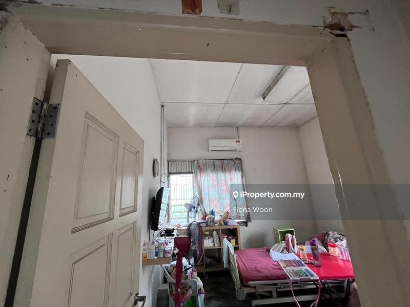 Banglo untuk Dijual di Taman Mgbm, Bachang oleh Fiona Woon - iProperty.com.my
