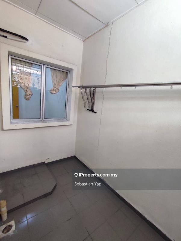 Rumah Berangkai 2 Tingkat untuk Dijual di Taman Kelana Idaman, Ara Damansara oleh Sebastian Yap - iProperty.com.my