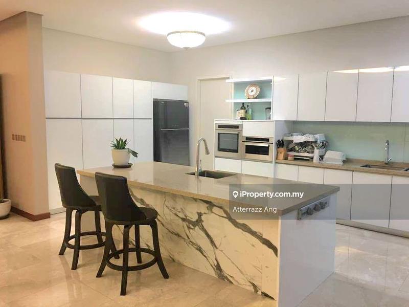 For Sale - 8 Gurney (The Shore Condominium)