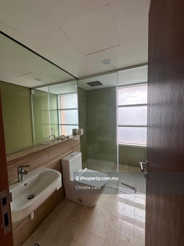 Residensi Servis untuk Dijual di Sky Suites @ KLCC oleh Christie Liew - iProperty.com.my
