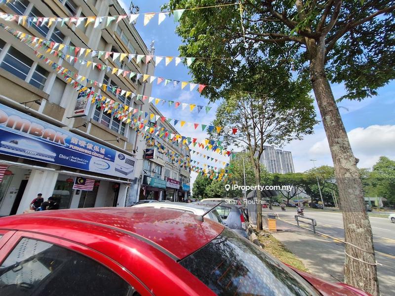 Shop / Office untuk Dijual di Freehold 6 Storey Shop Office Jalan Gombak, Setapak oleh Sharil Routh - iProperty.com.my