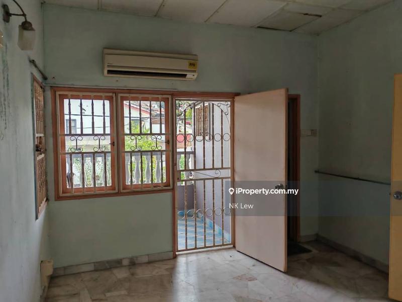 2-storey Terraced House for Sale in gdr30, Seri Kembangan by NK Lew - iProperty.com.my