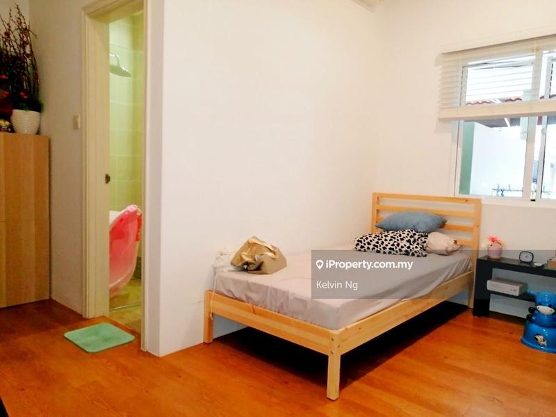 Townhouse for Sale in Laman Impian,  Sunway Damansara, Petaling Jaya by Kelvin Ng - iProperty.com.my