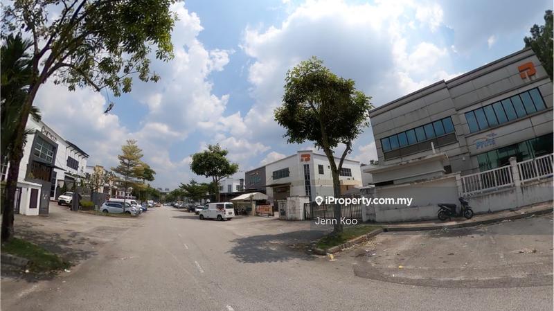 Semi-D Kilang untuk Disewa di Sunway Damansara, Kota Damansara oleh Jenn Koo - iProperty.com.my