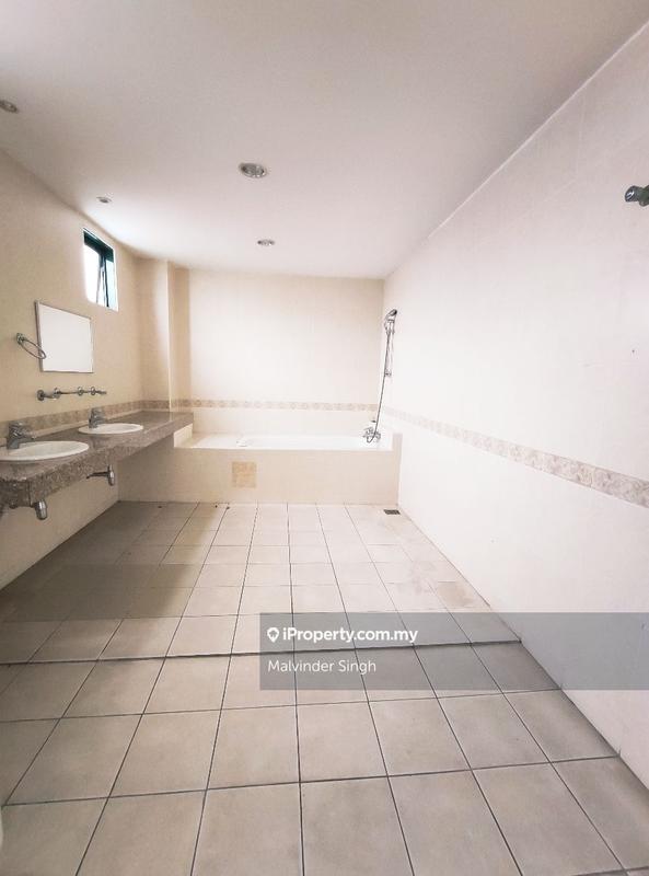 Banglo untuk Dijual di Ampang Hilir, Ampang oleh Mel Walia - iProperty.com.my