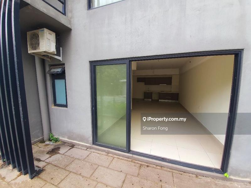 Residensi Servis untuk Dijual di HYVE oleh Sharon Fong - iProperty.com.my