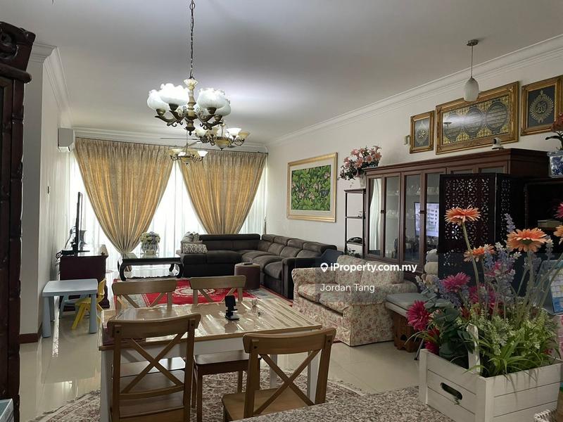 For Sale - La Grande Kiara