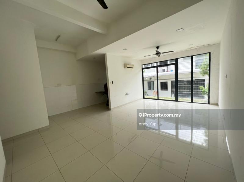 2-storey Terraced House for Sale in Lake Club, Rawang, Rawang by Andy Yap - iProperty.com.my