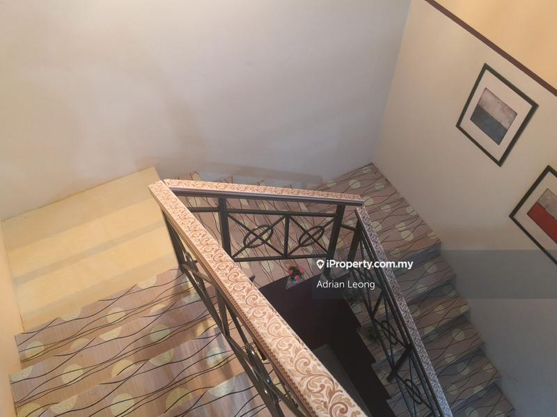 Rumah Berkembar untuk Dijual di Taman Lestari Perdana, Seri Kembangan oleh Adrian Leong - iProperty.com.my
