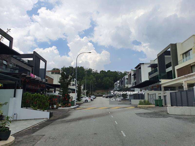 Rumah Berangkai 3 Tingkat untuk Dijual di Sutera Heights , Cheras, Cheras oleh Ck Yee - iProperty.com.my