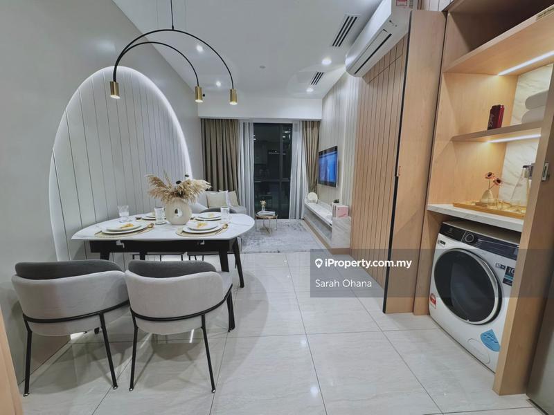 For Sale - Times Square 2