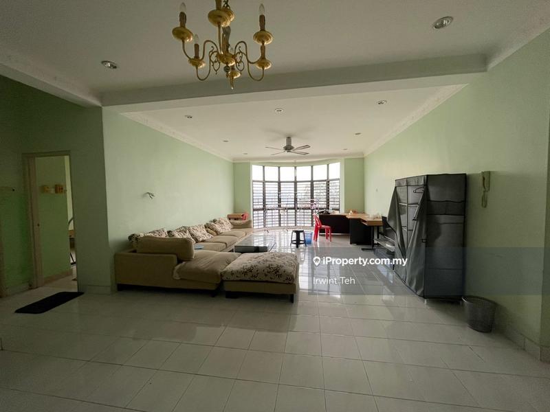 For Rent - Flora Green